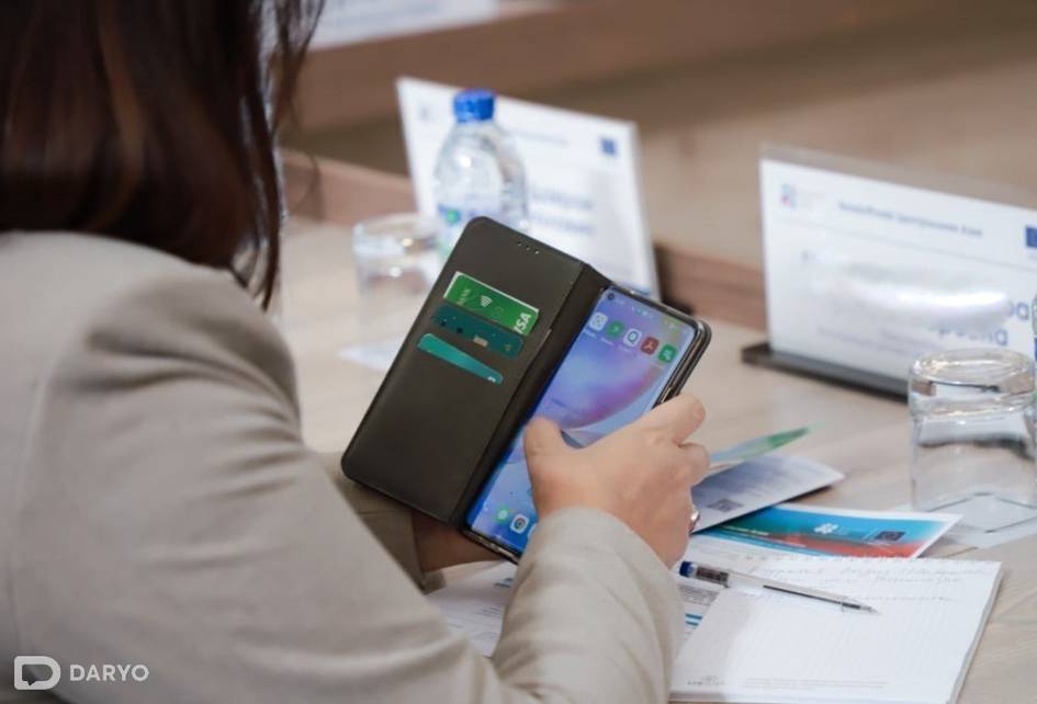 Ўзбекистонда бир банк ҳисобидан бошқасига пул ўтказиш имкони яратилди